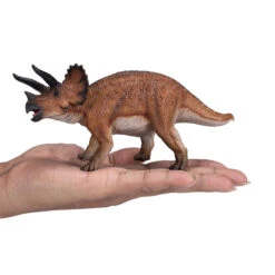 Besttoy Dinosaurier - Triceratops - Spielfigur 381017 -Trendiger Spielzeug-Discounter 226291 5031923810174 besttoy spielfigur dinosaurier triceratops 01