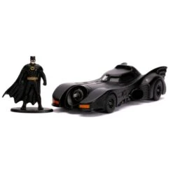 Jada - Batmobil 1989 Mit Batman-Figur - 1:32