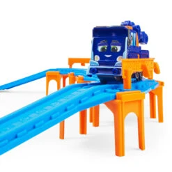 SPIN MASTER Mighty Express - Schienen Set Mit Push-and-Go Zug Mechaniker Milo -Trendiger Spielzeug-Discounter 242080 778988359761 spin master mighty express train track 06