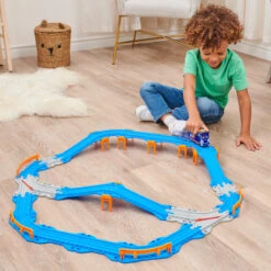 SPIN MASTER Mighty Express - Schienen Set Mit Push-and-Go Zug Mechaniker Milo -Trendiger Spielzeug-Discounter 242080 778988359761 spin master mighty express train track 07