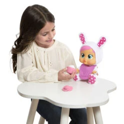 IMC TOYS Cry Babies - Loving Care Puppe - 1 Stück -Trendiger Spielzeug-Discounter 245576 8421134907331 imc crybabies loving care 26cm 3fs 02